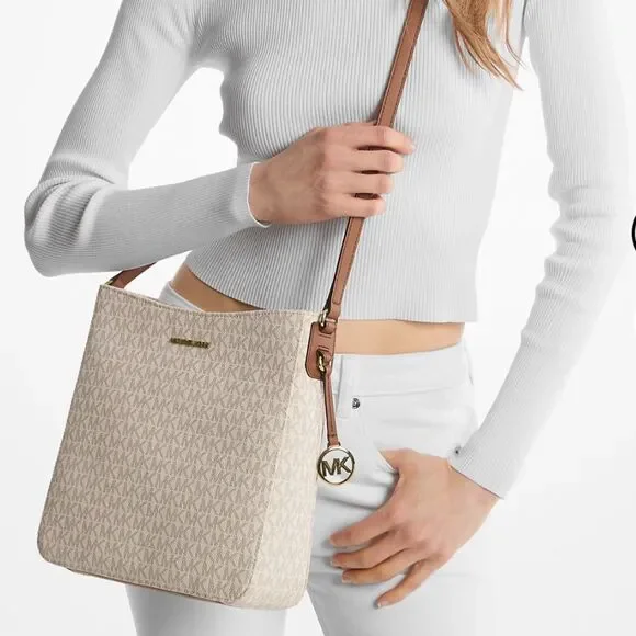 Michael Kors Jet Set Travel Large Logo Messenger Bag - Picture 3 of 15